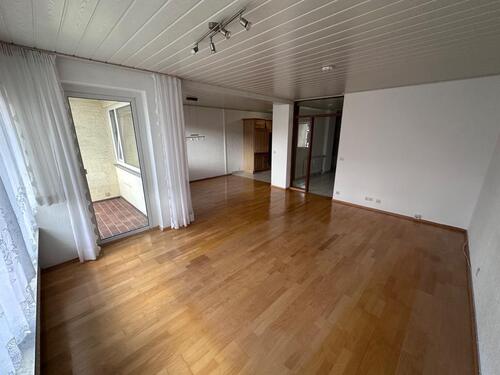 Foto - Helle 3-4 Zimmer Eigentumswohnung mit Einzelgarage in Gärtringen