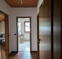 2 Zimmer Wohnung in ruhiger Lage zu vermieten inkl. Stellplatz - Schieder-Schwalenberg