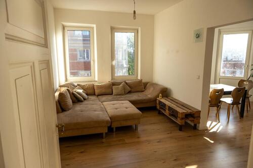 Foto - Helle 4,5-Zimmer-Altbauwohnung mit Balkon in Nürnberg-Sündersbühl – komplett renoviert