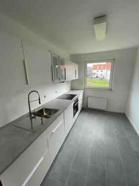 Foto - Helle 2-Zimmer-Wohnung mit Balkon, Einbauküche und Garage