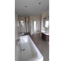 4-Raum- Wohnung 118 qm in 09380 Thalheim , 1. OG - Thalheim/Erzgebirge