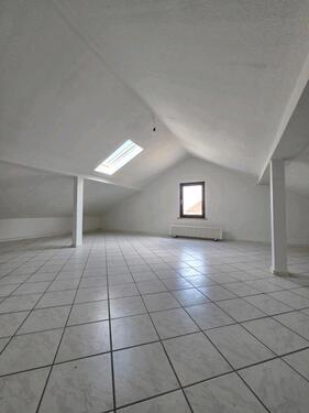 Foto - Dachgeschoßwohnung in Röthenbach an der Pegnitz zur Miete