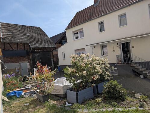 Foto - Einfamilienhaus mit 5 Zimmern + Scheune