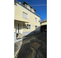 Einfamilienhaus mit sep. Einliegerwohnung in Frickhofen - Dornburg