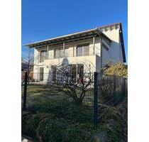 Schönes Architektenhaus - 1.800,00&nbsp;EUR Kaltmiete, ca.&nbsp; 218,00&nbsp;m&sup2; in Minden (PLZ: 32425) Kuhlenkamp