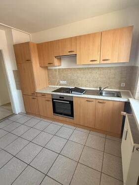 Foto - 3 Zimmer Wohnung EBK BAD ab sofort