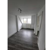 2 Zimmer Dachgeschoss Wohnung - 750,00&nbsp;EUR Kaltmiete, ca.&nbsp; 30,00&nbsp;m&sup2; in Husum (PLZ: 25813)