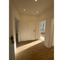 Ab sofort: Frisch sanierte, helle Wohnung mit neuem Bad - Wuppertal Gemarkung Langerfeld