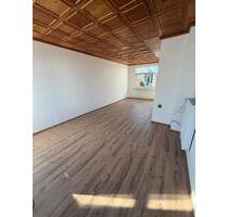 122 m², 5 Zimmer – frisch renoviert, mit Garten & Garage- in Hoya