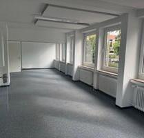 Hell und zentral: Büroräume in Saarlouis