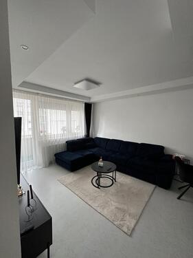 Foto - Attraktive kernsanierte 4-Zimmer-Wohnung in zentraler Lage