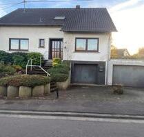 Freistehendes Einfamilienhaus mit Garten - Dillingen (Saar)