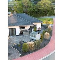 Moderner, energieeffizienter Winkelbungalow in Aarbergen