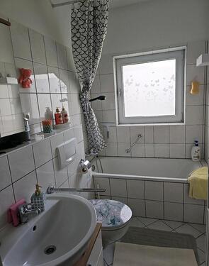 Foto - In ahlen nicht Hamm!!3 zimmer Küche Diele bald Balkon (renoviert)