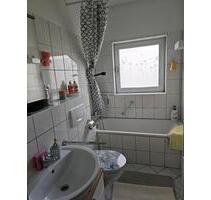 In ahlen nicht Hamm!!3 zimmer Küche Diele bald Balkon (renoviert)