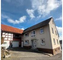 Renoviertes Familienhaus mit großem Garten & XXL Garage - Hohenroda