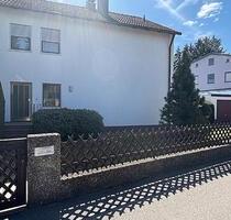 Doppelhaushälfte mit großem Garten & Garage in Neumarkt-Woffenbac - Neumarkt in der Oberpfalz Altenhof