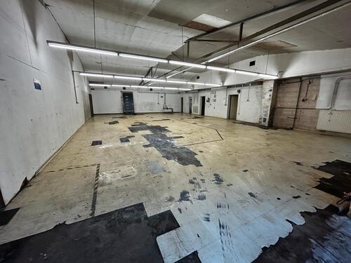 Foto - Lagerhalle Lager Halle zu vermieten – 450 m² im Gewerbegebiet
