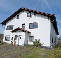 Mehrfamilienhaus mit Lagerhallen in AllendorfEder zu verkaufen. - Marburg