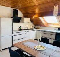 Renovierte und voll möblierte DG-Wohnung für Single-Person - Bürstadt