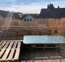 2-Zimmerwohnung mit Küche und Balkon - Elz