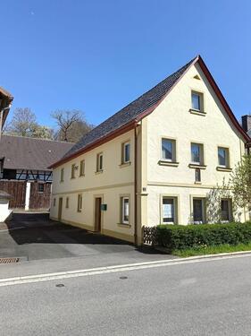 Foto - Ländliches Wohnhaus mit Maschinenhalle und Garten auf 4.700 qm