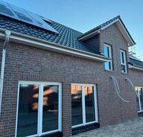 4 SZ- Neubau DHH in zentraler Lage von Papenburg!