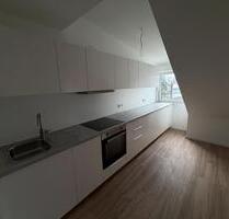 Kernsanierte 2 Zimmer Wohnung + EBK in Heimersdorf zu vermieten! - Köln