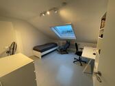 Foto - 1 Zimmer Dachgeschoßwohnung zur Miete in Karlsruhe