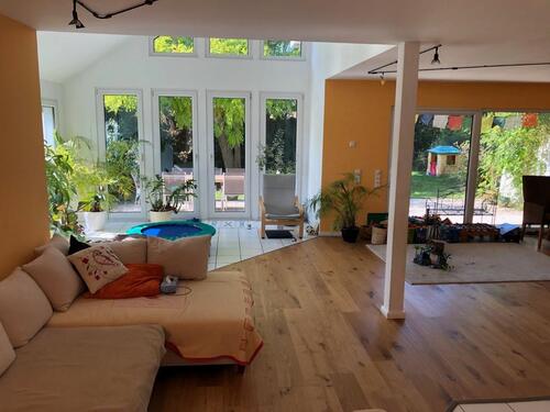 Foto - 7 Zimmer Einfamilienhaus zum Kaufen in Gückingen