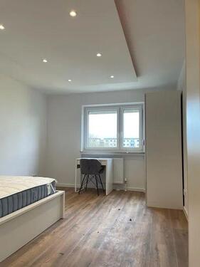 Foto - Schönes WG Zimmer mit Balkon und super Anbindung