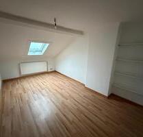 WG Zimmer in Aachen Ab Sofort - 395,00&nbsp;EUR Kaltmiete, ca.&nbsp; 100,00&nbsp;m&sup2;&nbsp;Wohnfl&auml;che in Aachen (PLZ: 52062) Aachen-Mitte