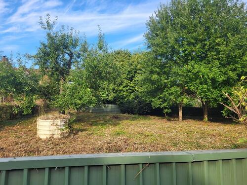 Foto - Garten Schreibergarten Hundewiese mit Stallschuppen