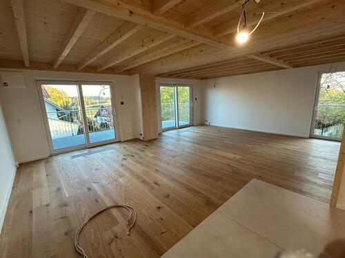Foto - Erstbezug, SinglesPaare, Penthouse Feeling, 2 Zi, Weitblick 80qm