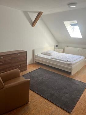 Foto - 1 Zimmer Dachgeschoßwohnung zur Miete in Hohen Neuendorf