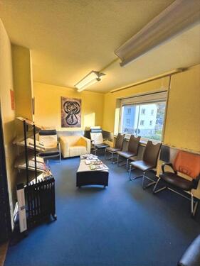 Foto - Praxisfläche mit separatem Eingang – ca. 105 m² im Erdgeschoss