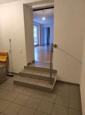 Foto - Schöne helle 4 Zi Wohnung, Küche, Bad mit Gästebad und Aufzug