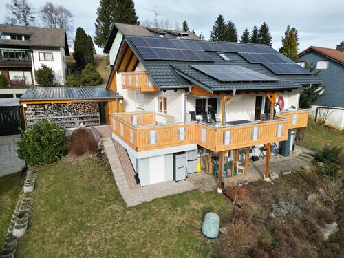 Foto - Freistehendes Einfamilienhaus mit Einliegerwohnung