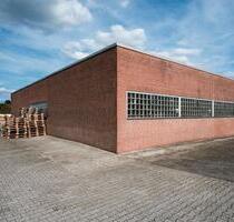 2 Lagerhallen (2 Rolltore) + Bürotrakt, 550 m² – Nähe A31B223 - Bottrop Feldhausen
