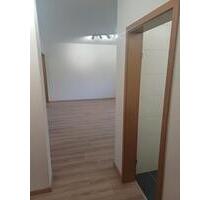 Erstbezug nach Sanierung: 1-Zimmerwohnung: Küche & Bad neu - Würzburg Heuchelhof