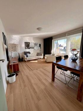 Foto - Moderne 3-Zimmer Wohnung mit Balkon im 1. OG Friedrichsdorf