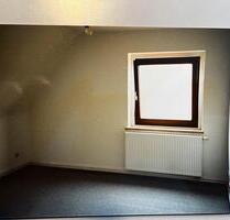 Vermietete 2,5 Zimmer 48 m² Dachgeschoss Wohnung Provisionsfrei - Pinneberg
