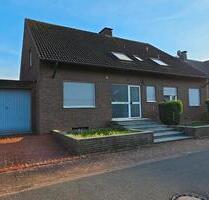 Freist. Zweifamilienhaus mit großem Grundstück in Wesel-Bislich