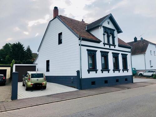 Foto - 6 Zimmer Einfamilienhaus zum Kaufen in Homburg
