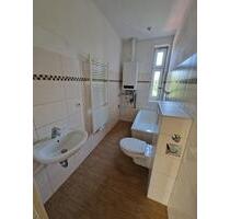 Sanierte helle 3-Raum-Wohnung mit Kamin - Pasewalk