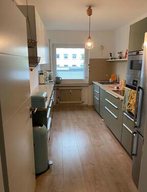 Foto - Zu Verkaufen: Charmante Hochparterre Wohnung mit Balkon und Gara