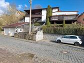 Foto - Gepflegtes Einfamilienhaus mit Einliegerwohnung und Doppelgarage