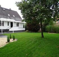 Freistehendes Einfamilienhaus mit großem Garten in Seligenstadt