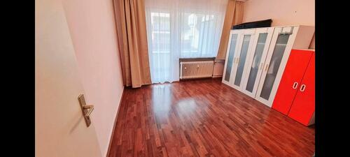 Foto - 3-Zi. Whg. ZENTRAL, FREI, OHNE PROVISION