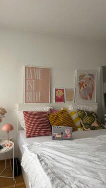 Foto - UNTERMIETE Helle 1-Zimmer Wohnung mit Aufzug auf der Ehrenstraße